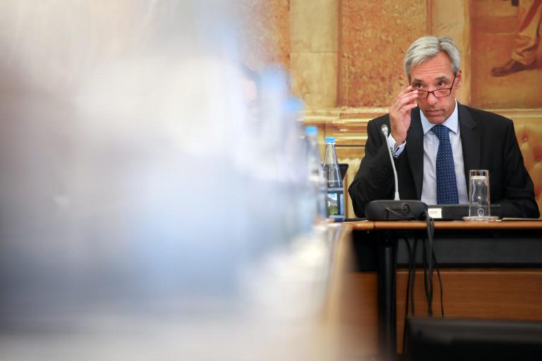 DEFESA CONFIRMA VISTO DO TDC A 35 MEIOS AÉREOS E AGUARDA RESPOSTAS DOS TRIBUNAIS