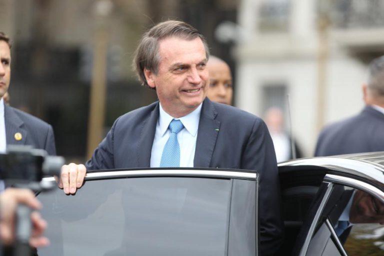 LAVA JATO: PRESIDENTE DO BRASIL CONDECORA MORO NO MEIO DE POLÉMICA SOBRE ALEGADA INTERFERÊNCIA
