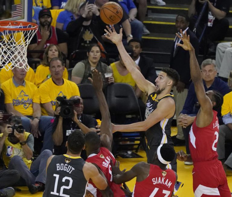 WARRIORS MOSTRAM ALMA DE BICAMPEÕES E ADIAM DECISÃO DO TÍTULO DA NBA