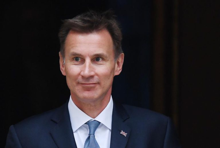 RESPONSABILIDADE POR ATAQUES A PETROLEIROS É “QUASE DE CERTEZA” DO IRÃO – MNE BRITÂNICO