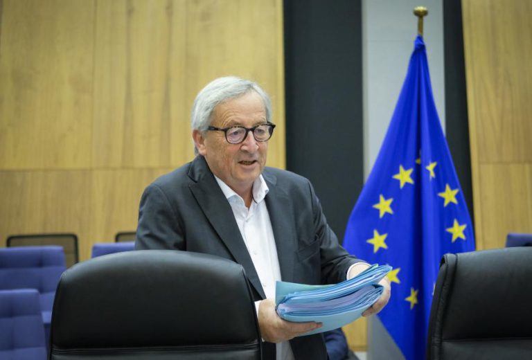 JUNCKER ELOGIA PORTUGAL E ESPANHA PELO “CAMINHO CREDÍVEL E DE COOPERAÇÃO”