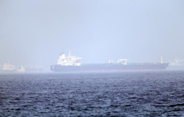 IRÃO “PROTESTA VEEMENTEMENTE” CONTRA POSIÇÃO DE LONDRES SOBRE ATAQUE A PETROLEIROS