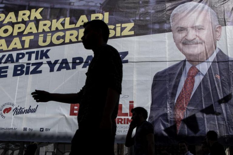 ISTAMBUL REPETE DOMINGO ELEIÇÕES MUNICIPAIS NUM NOVO TESTE AO PODER DO AKP DE ERDOGAN