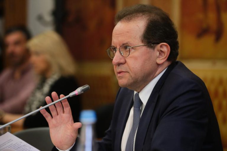 INQUÉRITO/CGD: VÍTOR CONSTÂNCIO DEFENDE-SE DAS “CALÚNIAS” DE QUE DIZ SER VÍTIMA