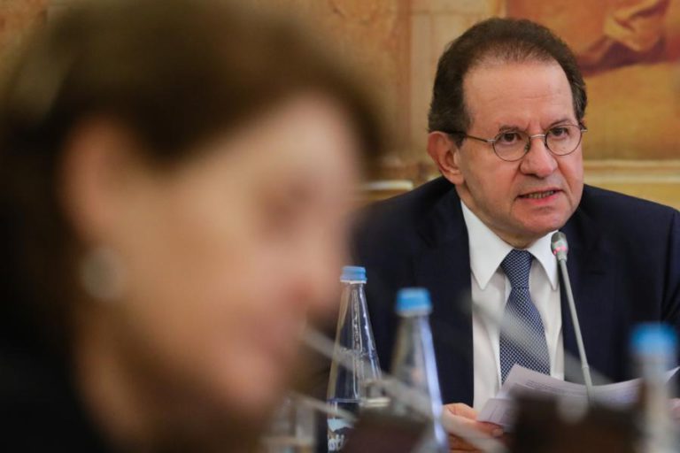 INQUÉRITO/CGD: CONSTÂNCIO DIZ QUE BERARDO MENTIU NO PARLAMENTO SOBRE REUNIÕES