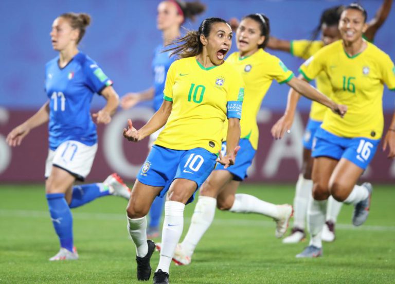 MARTA “FELIZ” APÓS BATER RECORDE DE GOLOS EM CAMPEONATOS DO MUNDO