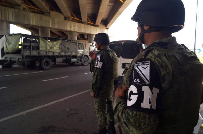 CERCA DE 15 MIL POLÍCIAS E MILITARES MEXICANOS NA FRONTEIRA COM EUA PARA TRAVAR MIGRANTES