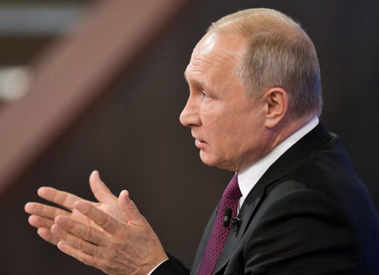 PUTIN AFIRMA QUE “NÃO HÁ PROVAS” SOBRE IMPLICAÇÃO DA RÚSSIA NA QUEDA DO VOO MH17