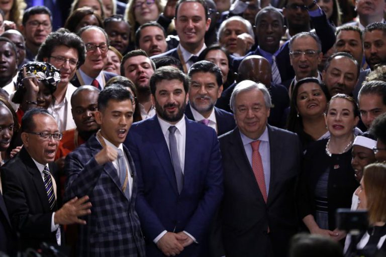 MINISTROS DA JUVENTUDE E JOVENS DE VÁRIOS PAÍSES ASSUMEM EM LISBOA COMPROMISSOS PARA O FUTURO