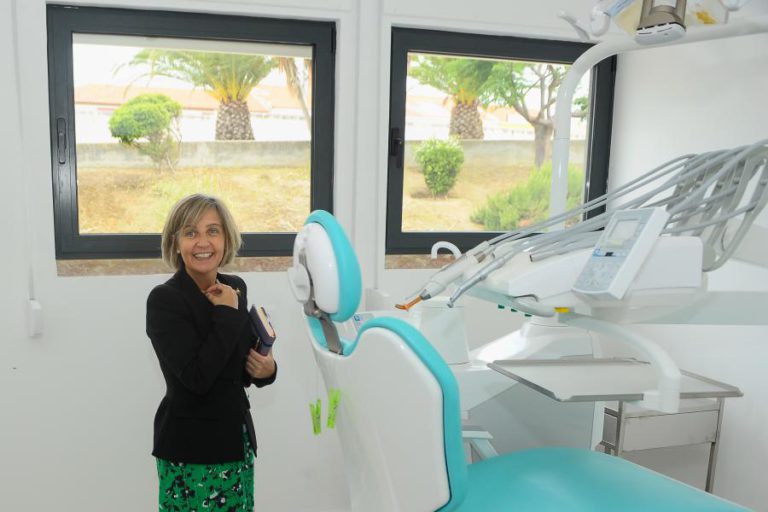 MINISTRA DA SAÚDE DIZ QUE UNIDADES NOTICIADAS NÃO SÃO OS MAIS CARENCIADAS