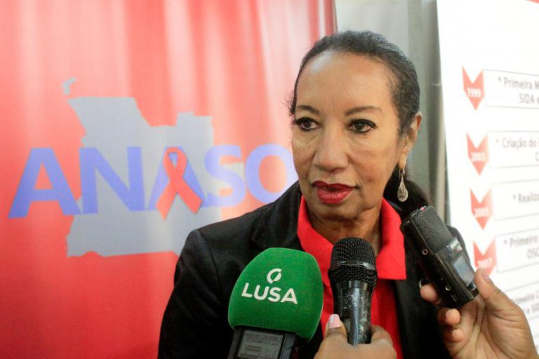 ONG DE DEFESA DOS DIREITOS DOS SEROPOSITIVOS EM ANGOLA ESPERA ESTATUTO DE UTILIDADE PÚBLICA