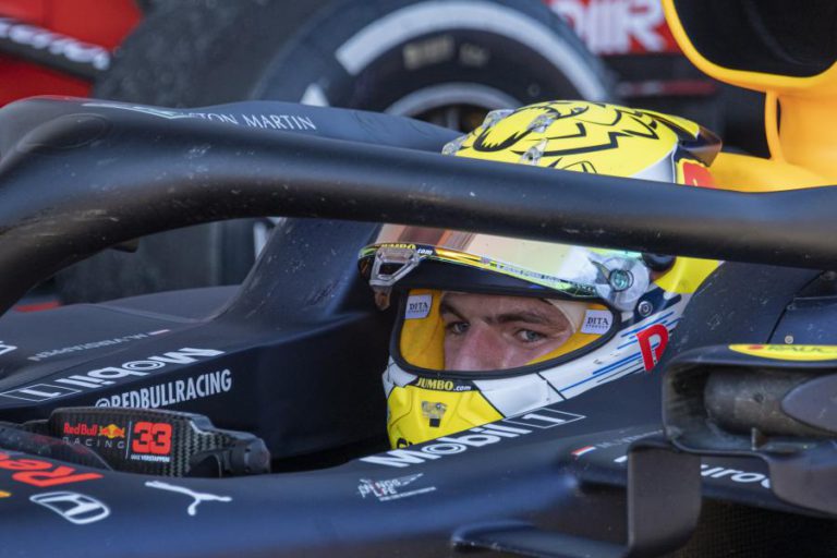 MAX VERSTAPPEN INTERROMPE DOMÍNIO DA MERCEDES E VENCE GP DA ÁUSTRIA DE FÓRMULA 1