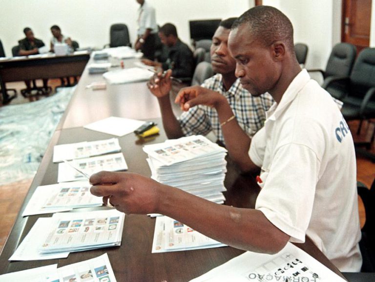 MAIS DE 40 PARTIDOS E COLIGAÇÕES APRESENTARAM PROPOSTA DE CANDIDATURA ÀS ELEIÇÕES MOÇAMBICANAS