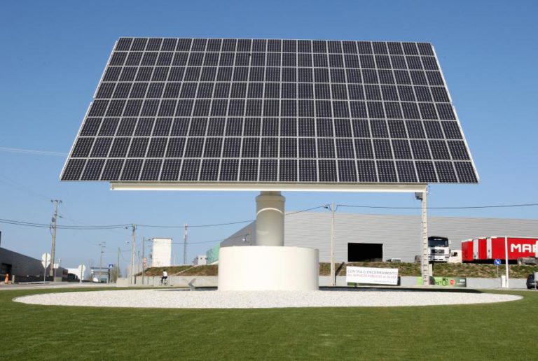 PRIMEIRO LEILÃO DE ENERGIA SOLAR CONTA JÁ COM 300 INTERESSADOS