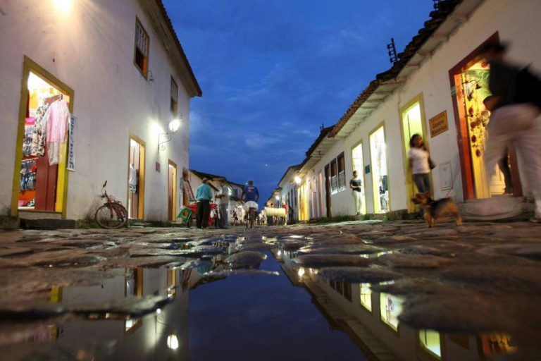 REGIÃO DE PARATY NO BRASIL CLASSIFICADA COMO PATRIMÓNIO CULTURAL E NATURAL DA UNESCO