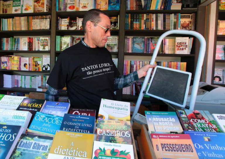 SEIS NOMES DA CULTURA PORTUGUESA HOMENAGEADOS PELA ASSOCIAÇÃO DE ESCRITORES