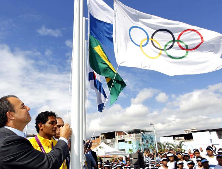 EX-GOVERNADOR DO RIO DE JANEIRO ADMITE COMPRA DE VOTOS PARA RECEBER JOGOS OLÍMPICOS