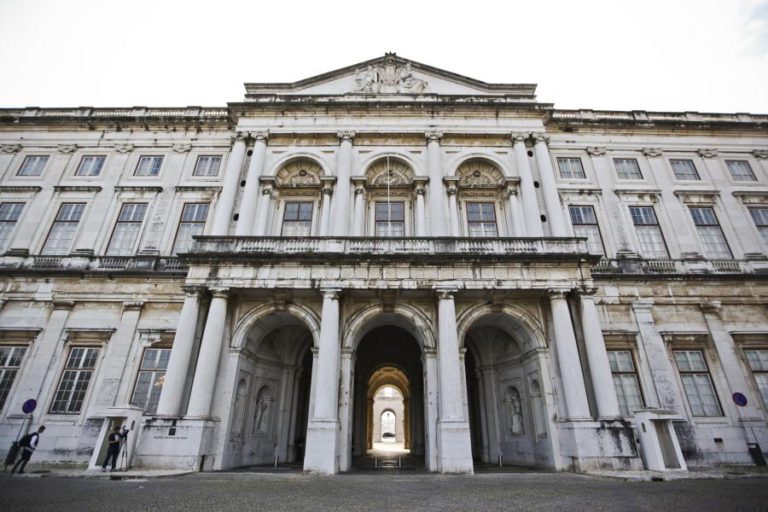 DIREÇÃO-GERAL DO PATRIMÓNIO CULTURAL ADQUIRE PEÇAS PERTENCENTES AO REI D.MIGUEL