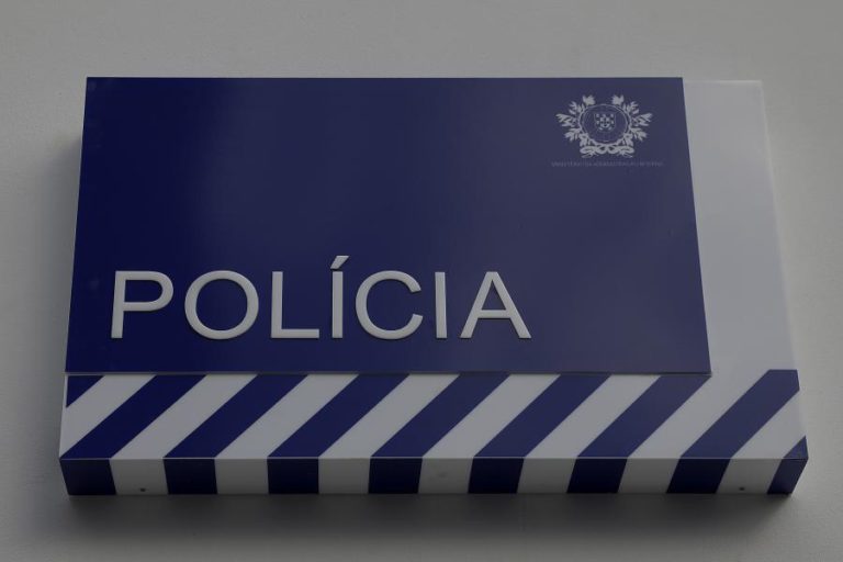 TRÊS DETIDOS POR ASSALTOS A CASAS COM FECHADURAS DE ALTA SEGURANÇA NO PORTO