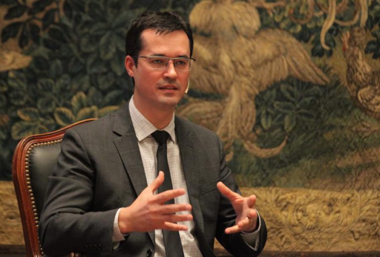 INTERCEPT DIVULGA ÁUDIO DE PROCURADOR DA LAVA JATO A COMEMORAR PROIBIÇÃO DE ENTREVISTA A LULA