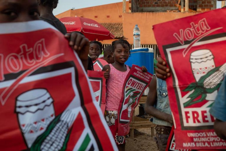 FRELIMO APROVA SÁBADO MANIFESTO PARA AS ELEIÇÕES DE 15 DE OUTUBRO