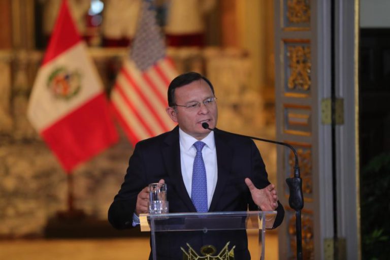 PERU CONVIDA UMA CENTENA DE PAÍSES PARA DEBATEREM CRISE NA VENEZUELA