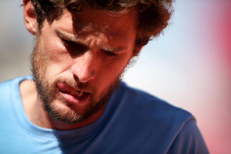 TENISTA PEDRO SOUSA ELIMINADO NA PRIMEIRA RONDA DO TORNEIO CROATA DE UMAG