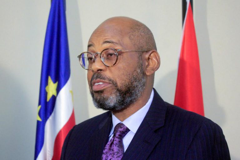 ANGOLA PROMETE GESTÃO RIGOROSA E TRANSPARENTE DE 1,3 MIL MILHÕES DE DÓLARES FINANCIADOS PELO BM