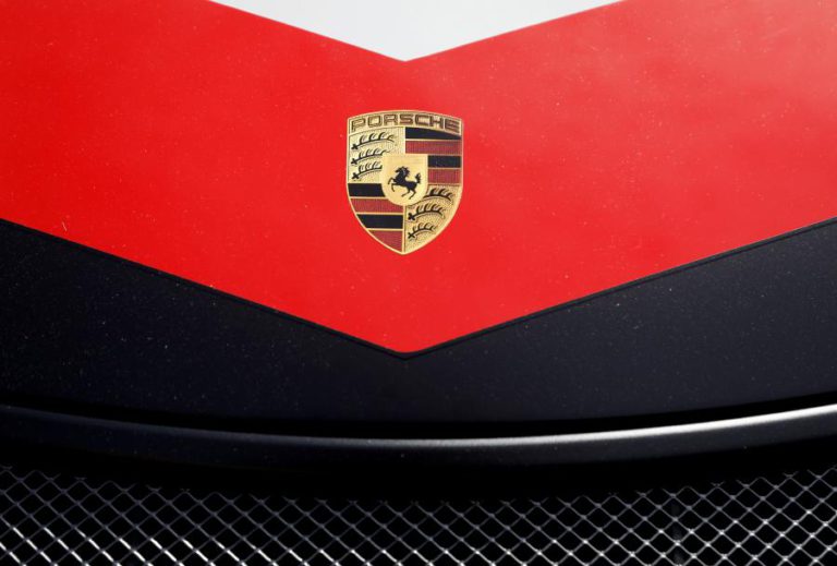 BRUXELAS DÁ ‘LUZ VERDE’ À COMPRA DA SIVA PELA PORSCHE