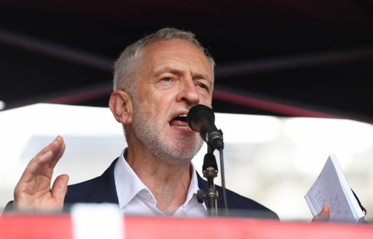 JEREMY CORBYN CRITICA ELEIÇÃO DE BORIS JOHNSON POR CONSERVADORES E PEDE ELEIÇÕES