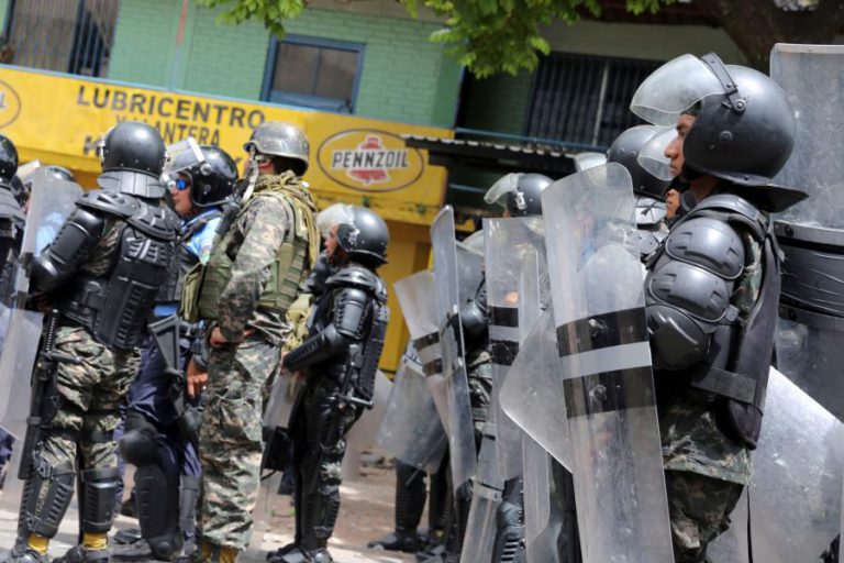 AMNISTIA DENUNCIA USO EXCESSIVO DE FORÇA CONTRA MANIFESTANTES NAS HONDURAS