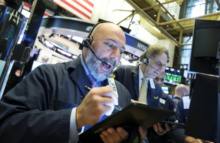 WALL STREET FECHA EM ALTA COM RECORDES DO DOW JONES, NASDAQ E S&P500