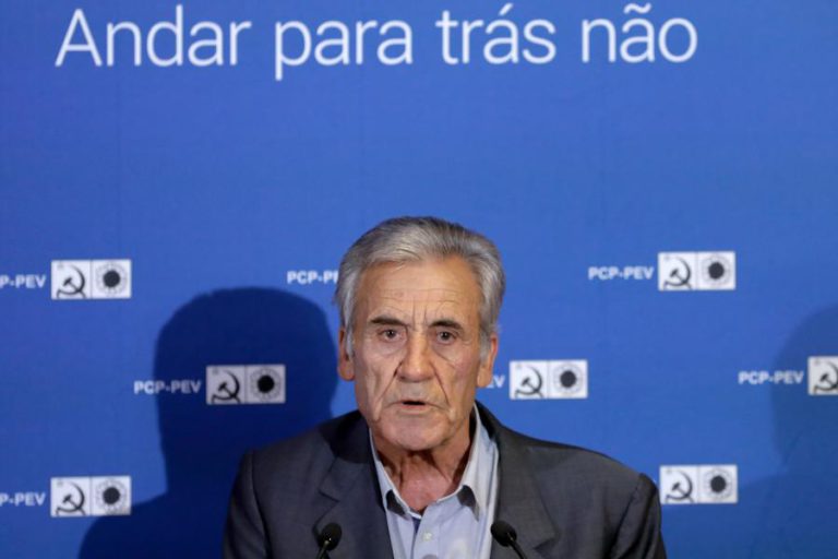 PCP DETERMINADO “ATÉ AO FIM” NUMA SOLUÇÃO PARA LEI DE BASES DA SAÚDE, MAS PREOCUPADO