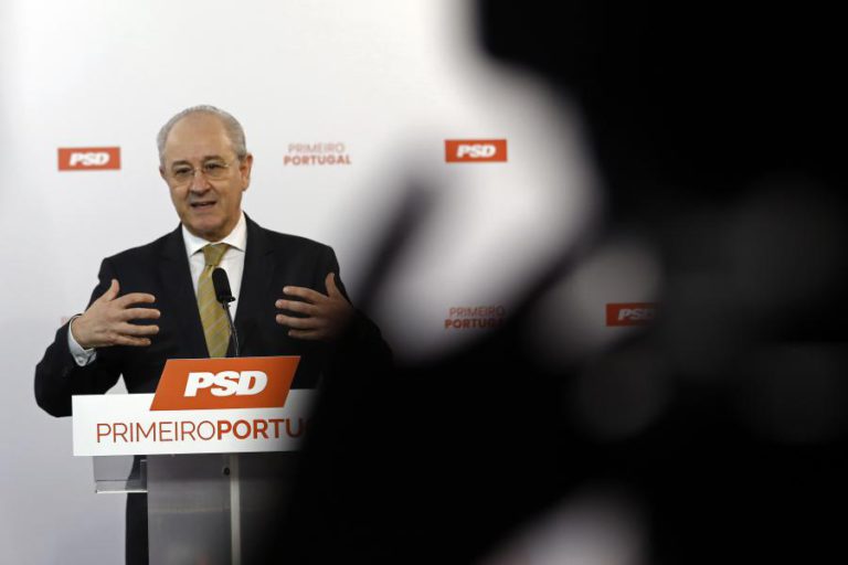 PS ACUSA PSD DE TER PROGRAMA PARA ABRIR “BURACO NEGRO” DE 7,2 MIL MILHÕES DE EUROS