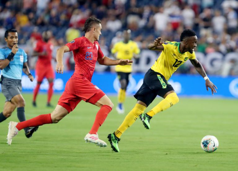 ESTADOS UNIDOS VENCEM JAMAICA E DISPUTAM FINAL DA GOLD CUP COM O MÉXICO
