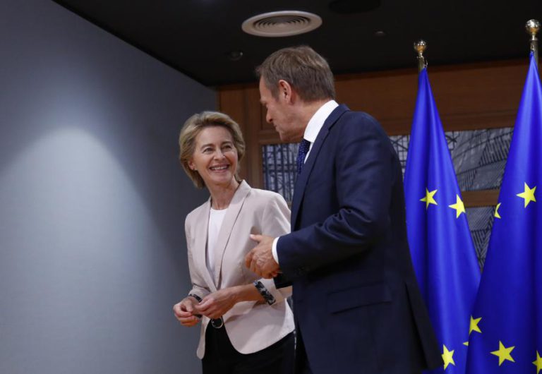 BREXIT: VON DER LEYEN ADMITE DAR MAIS TEMPO AO REINO UNIDO