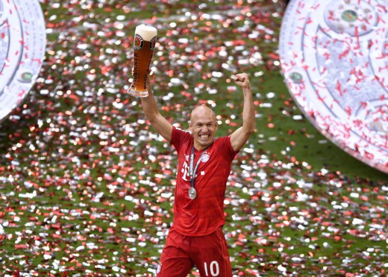HOLANDÊS ARJEN ROBBEN ANUNCIA FINAL DA CARREIRA AOS 35 ANOS