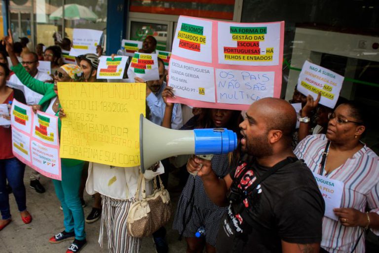 ENCARREGADOS DE EDUCAÇÃO DA ESCOLA PORTUGUESA DE LUANDA EXIGEM “TRANSPARÊNCIA” NAS CONTAS