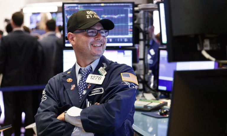 WALL STREET FECHA COM NOVOS RECORDES DOS TRÊS PRINCIPAIS ÍNDICES