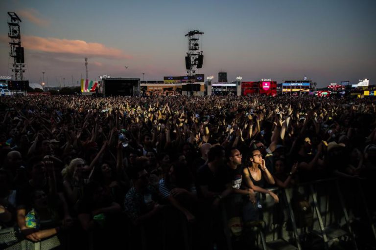 FESTIVAL ALIVE PROSSEGUE HOJE COM VAMPIRE WEEKEND, GOSSIP, GRACE JONES E CUT COPY