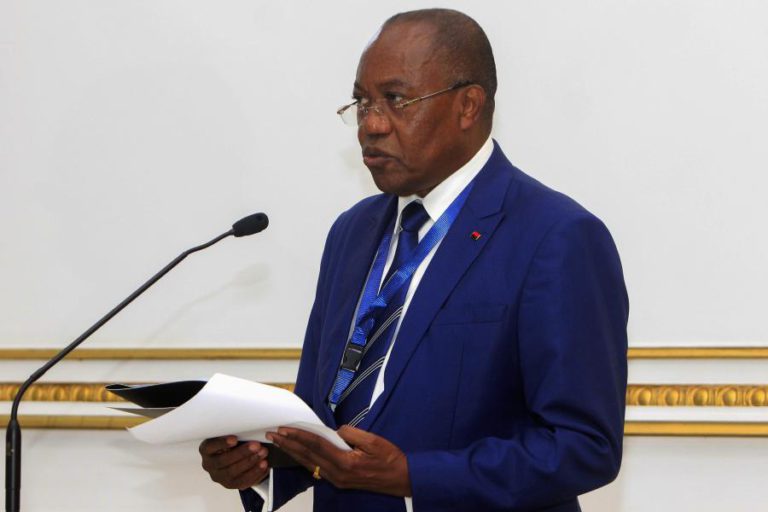 ANGOLA DE “CORPO E ALMA” NO ACORDO DE MOBILIDADE DA CPLP QUE QUER FECHAR EM LUANDA
