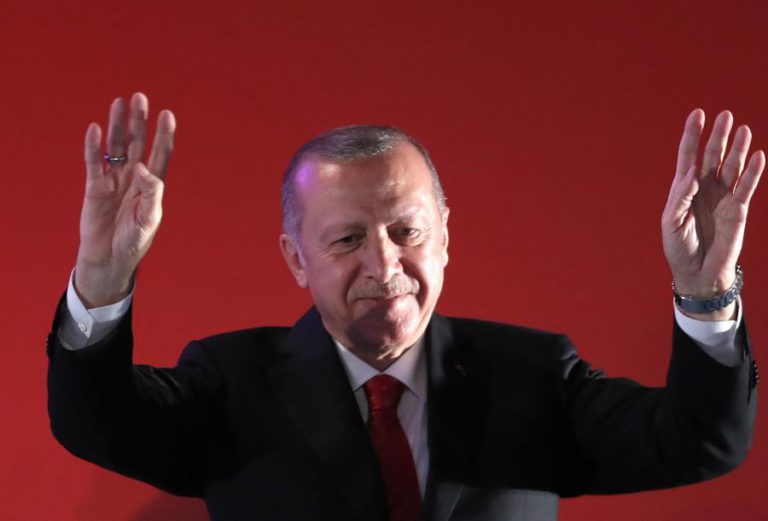 ERDOGAN SAÚDA BORIS JOHNSON E ESPERA REFORÇO DAS RELAÇÕES TURCO-BRITÂNICAS