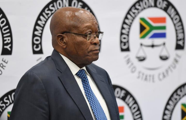 EX-PR DA ÁFRICA DO SUL JACOB ZUMA NEGA ALEGAÇÕES DE CORRUPÇÃO NA COMISSÃO DE INQUÉRITO