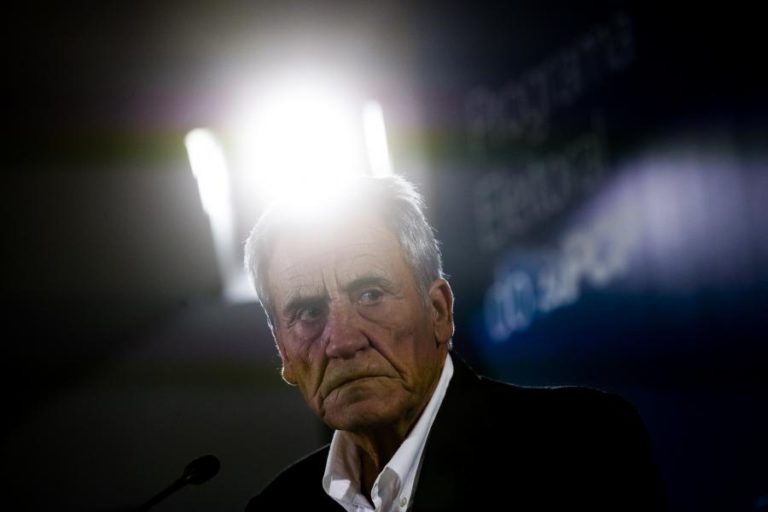 JERÓNIMO ASSUME SETE COMPROMISSOS COMO CRECHES GRATUITAS E PASSES SOCIAIS A 40 EUROS