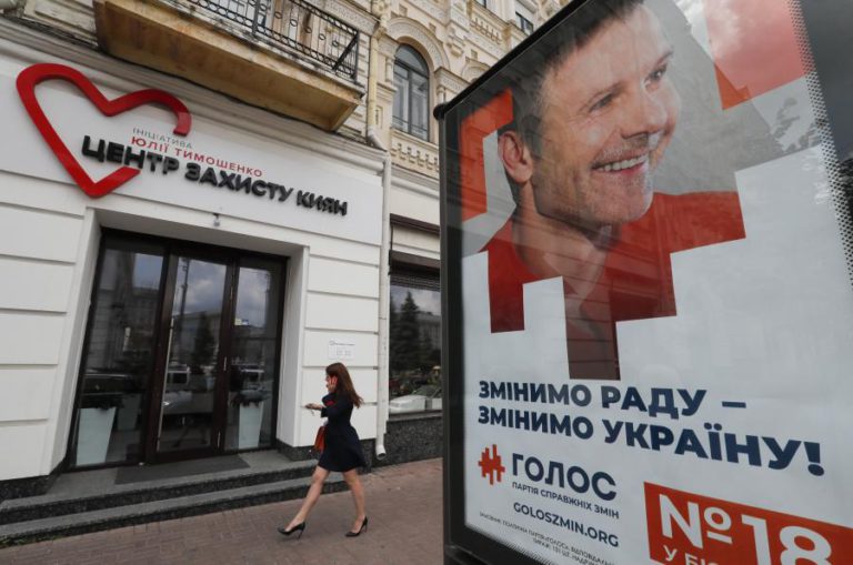 PARTIDO DO PR ZELENSKY DEVERÁ VENCER FOLGADAMENTE LEGISLATIVAS DE HOJE NA UCRÂNIA