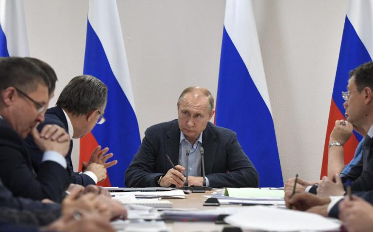 PUTIN DIZ QUE RÚSSIA CONTINUARÁ A CONSTRUIR ARMADA COM “CAPACIDADES ÚNICAS”