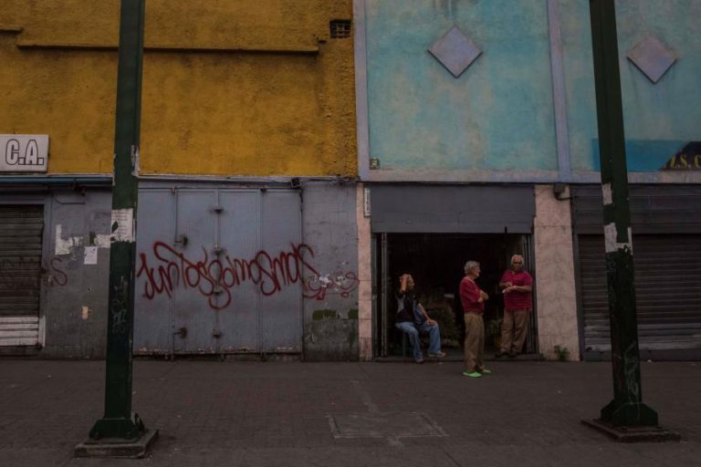 MINISTRO DA COMUNICAÇÃO DA VENEZUELA ATRIBUI APAGÃO A “ATAQUE ELETROMAGNÉTICO”