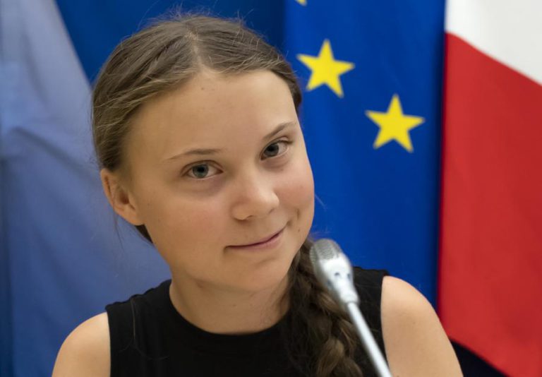 ATIVISTA PELO CLIMA GRETA THUNBERG PARTICIPA NA NOVA MÚSICA DA BANDA ‘THE 1975’
