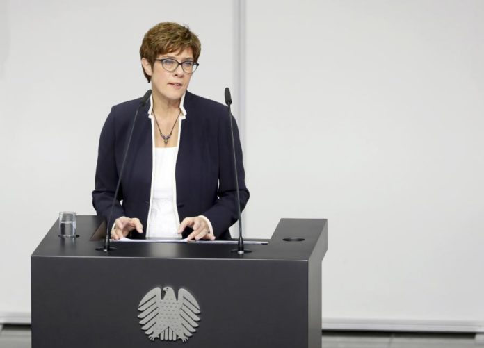 26718160.jpg