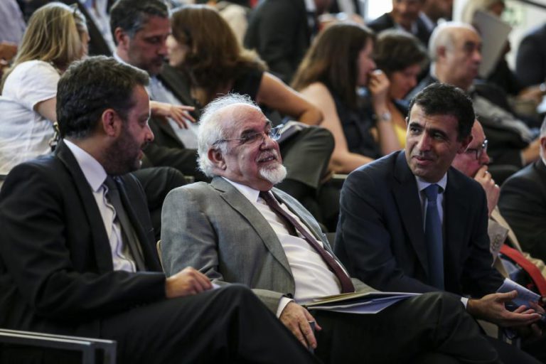 CONFLITO QUE LEVOU À GREVE DOS MOTORISTAS É “DIFICILMENTE COMPREENSÍVEL” – MINISTRO